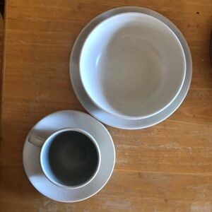 Vintage heath ceramics side plate, bowl, teacup, and saucer bundle